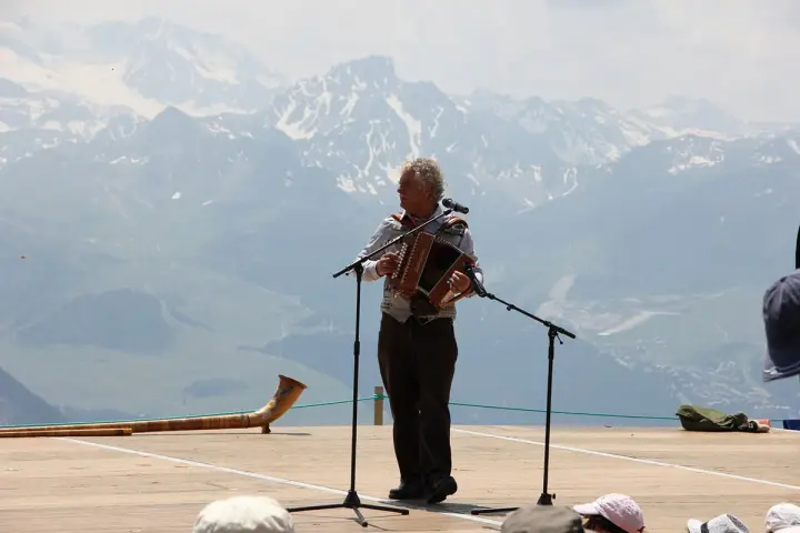 Plancher autoporté à 2 500 m, La Plagne