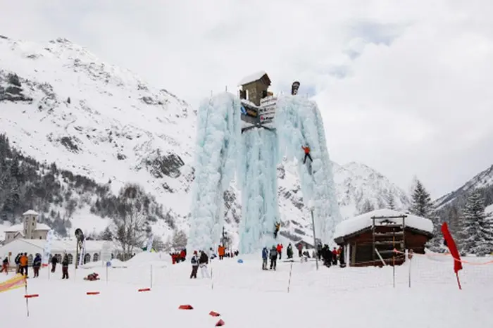 Structure multiforme chauffée à Champagny-en-Vanoise