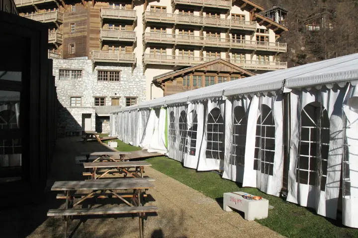 Structure de 10 × 39 m à Val d’Isère